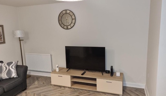 26 Lindhurst Way West