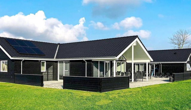 26 person holiday home in Grenaa