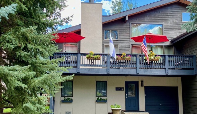 260+ 5★ Reviews! Between Vail & Beaver Creek Hot Tub/Fire Pit/Ski/Hike/Golf