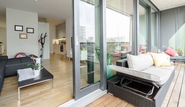 260 Fr 2Guests, ZURICH LARGE Modern 3 1/2 room 10Min city, 100m