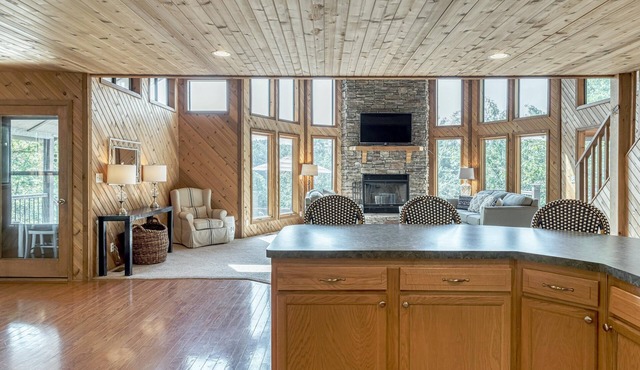 2600 Linden View Drive By Sarah Bernard Vacation Rentals