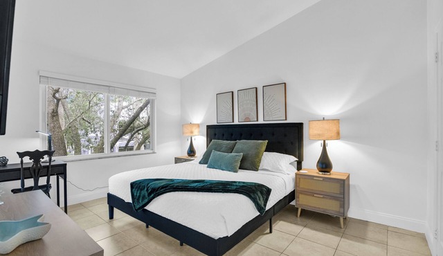 260C - Apt in Boca Raton- Near Evert & Boca Prep