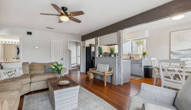 2625 Forest Ridge | Pool | Tennis/Pickleball | Large Deck