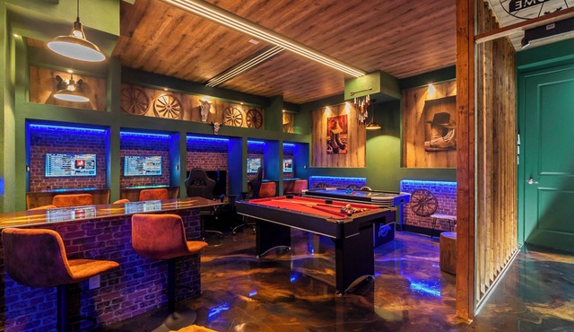 2657SN - Stunning Home 6 Ensuites Near Disney