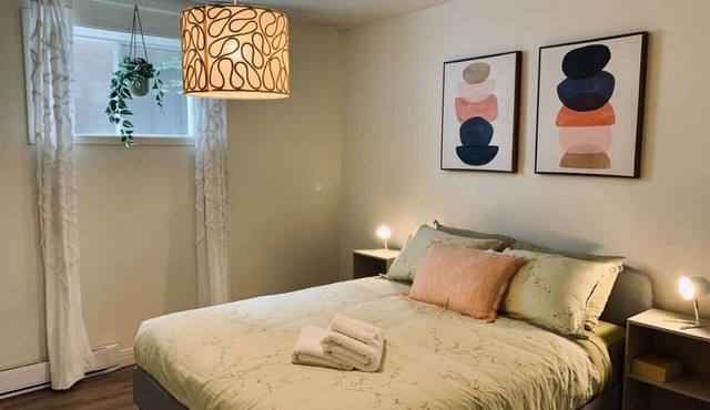 267 Cozy 1-bdrm, Central Location