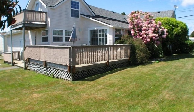 2700 sq/ft Brookings Estate 2 Mstrs, Game Room. We host traveling Nurses