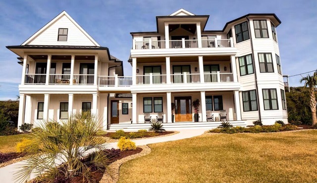 270° Ocean Views - Private Beach - 8 Bedrooms - 7 Full Baths - Private Pool
