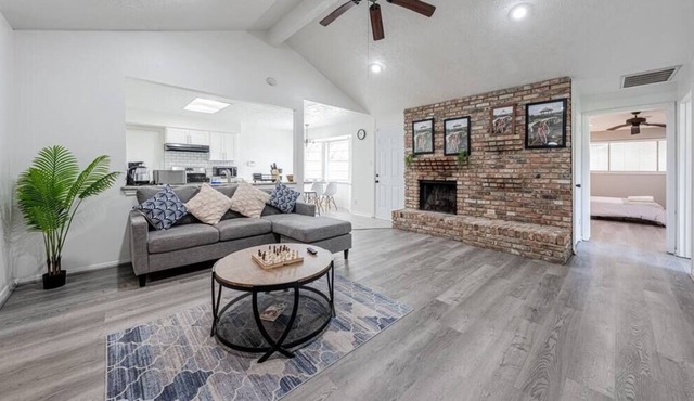 2710 NEW cozy near IKEA Downtown Zoo