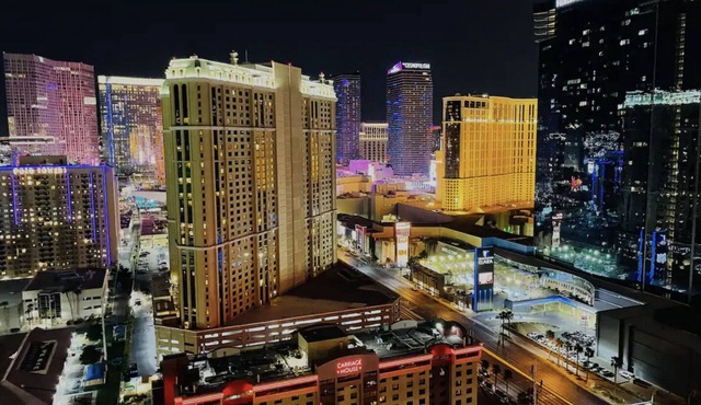 27th floor MGM Signature, Strip View with balcony!