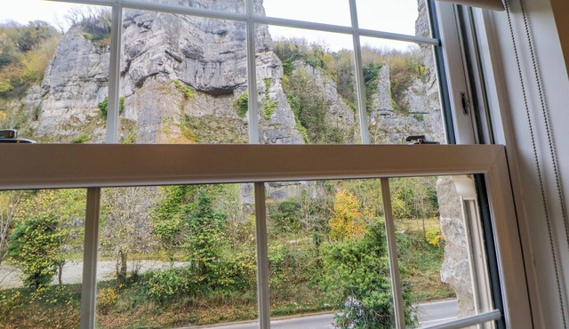 28 Rock Mill Holiday Apartments