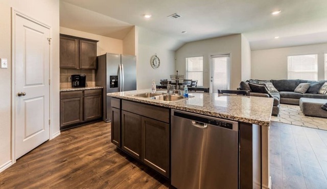 2803 Rowland Dr · Welcoming and Radiant 4 Bedroom Home in Seagoville