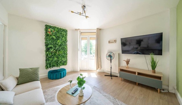 29. Le Julie -Spacious - 5 pers' - 3 beds - Railway station 500m