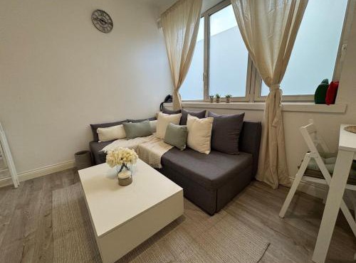 29 Sweet 1 Bed sleeps 4 with free parking BHX NEC