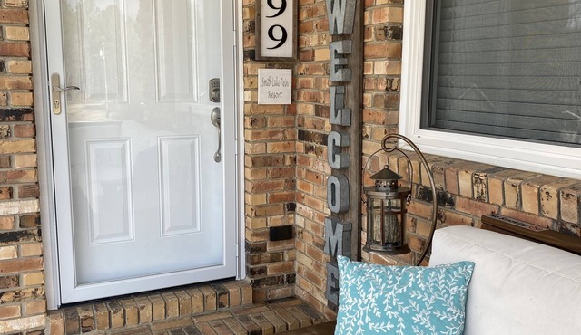 299 is 5 minutes from dam, with boat launch and tritoon boat for rent.