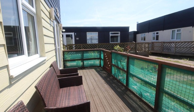 29C Medmerry Park 2 Bedroom Chalet