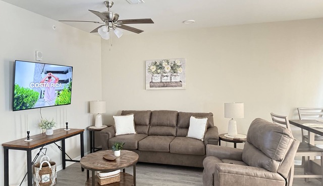 2A haven apartment in the center of Huntsville.