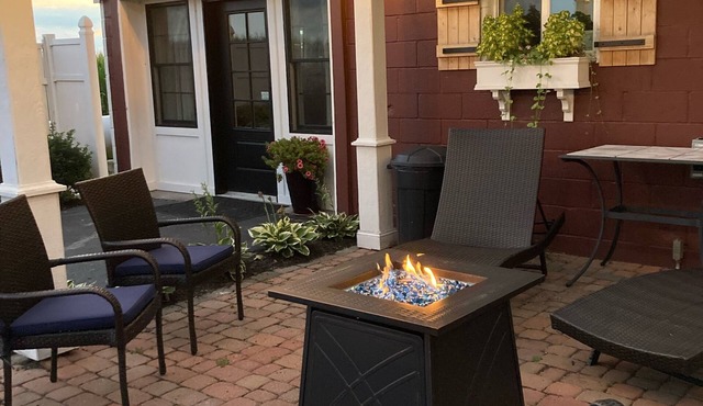 2A2J Barn pool Getaway 9 miles to WEC