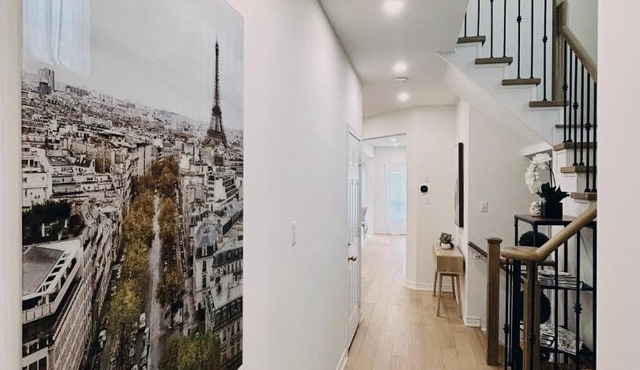 2B Basement, Mins to Lake, Free Parking