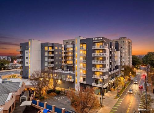 2B2B with Private Balcony Modern & Stylish - 6