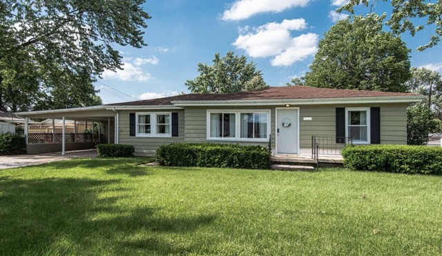 2BD/1BA, Pets OK, Big Yard, AC, Renovated New Home