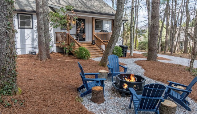 2bd/2ba Cashiers 5 min. New remodel, one level, pet friendly