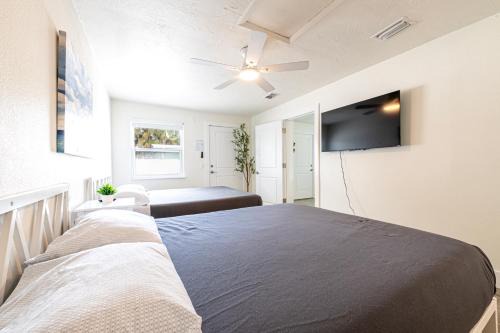 2bd 2ba Sunview 6 2Mins to BeachPool