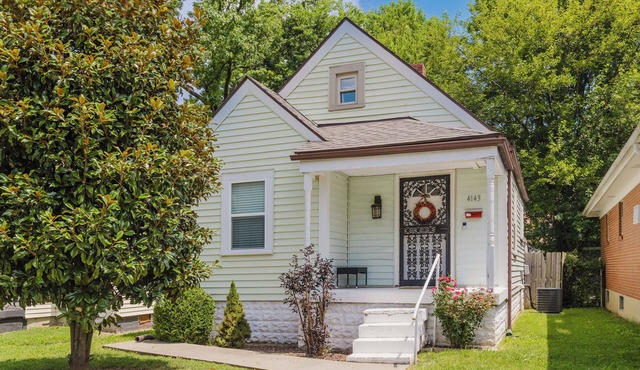 2BD Charming Ideally Located Bungalow