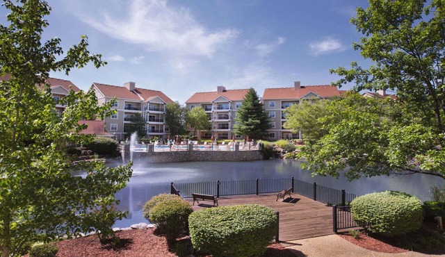 2BD Deluxe/Branson - w/Pools, Barbecue, Gym!