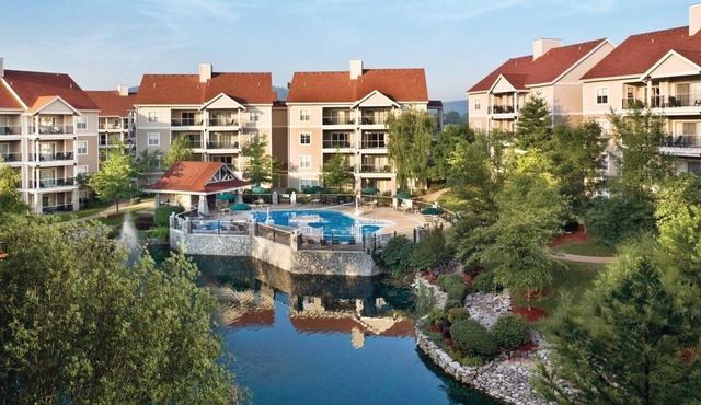 2BD Deluxe/Branson - w/Pools, Barbecue, Gym!