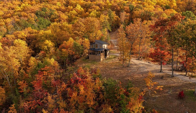 2BD Mountain-Top Cabin Near Smoky Mountains