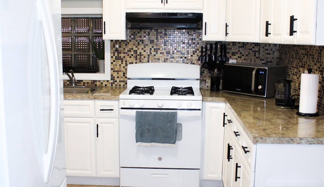 2BD Near MetLife American Dream & NYC! Free Snacks, free coffee, and Fast Wi-Fi