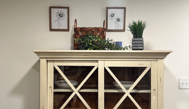 2BD Oasis with AC, WiFi Near Battery & 6Flags!