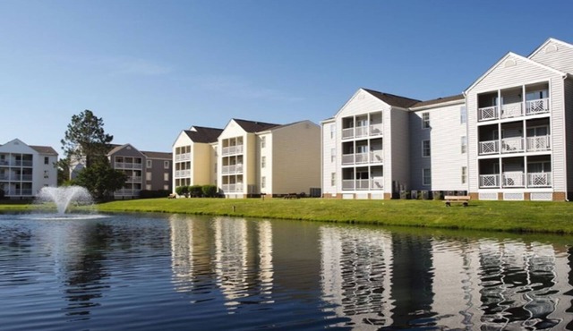 2BD/Williamsburg - Kingsgate, Mini-Golf & Theater