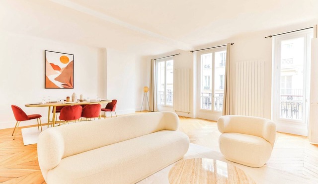 2BDR/4P apartment Montmartre/Moulin Rouge