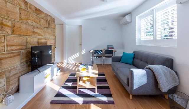 2BDR New Apt - Near RNSH & St Leonards