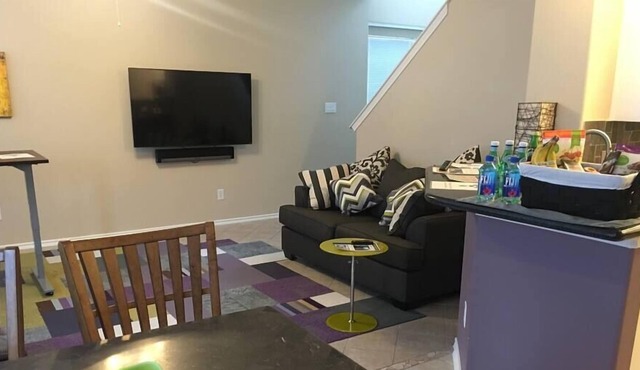 2BdRm Townhouse - Houston (Humble/IAH)