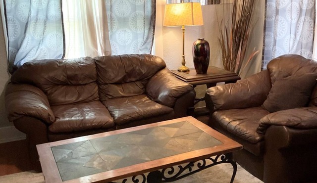 2Bed/1Bath House ~ Live Music Across The Street!