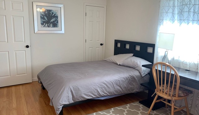 2Bed/1Bath Town House near Stanford and Palo Alto