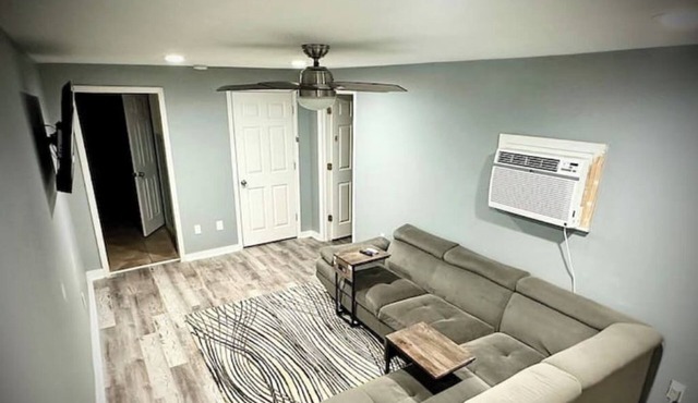 2Bed, 1Bath - Urban Retreat New!