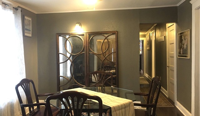 2Bed/2Bath Duplex 2nd Floor House, 6 min. Med.Ctr., 7min.Downtown