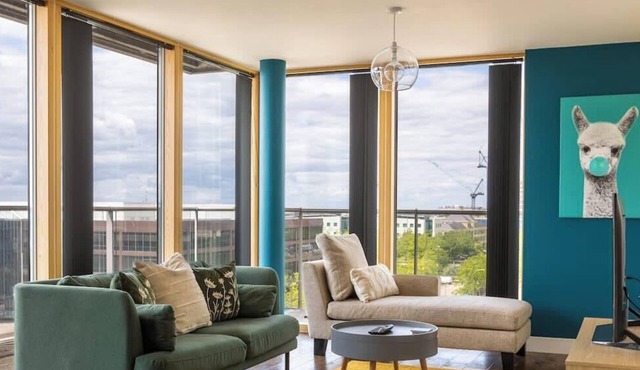 2Bed | 2Bath | Parking | Walk to Xscape & CentreMK