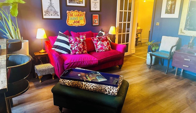 2bed 2shower beachfront basement apartment