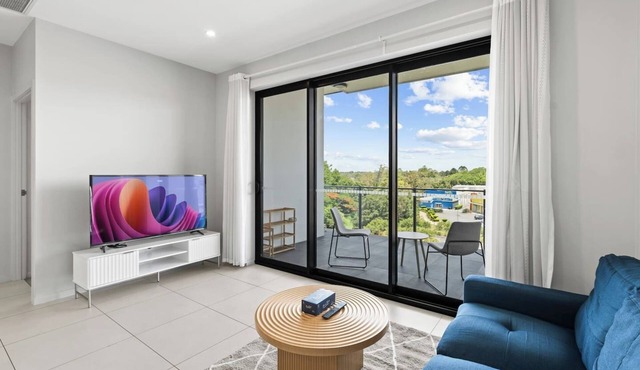 2Bedroom Apartment Balcony Close to the City