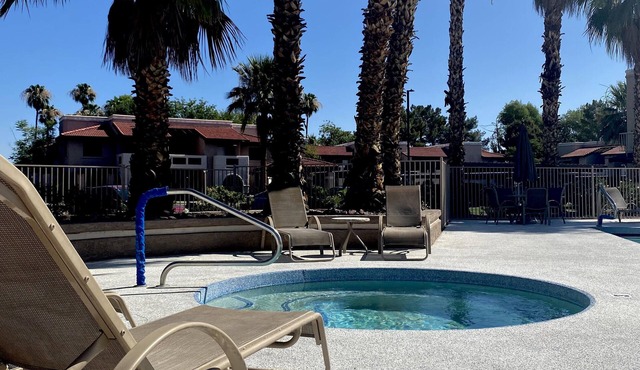 2bedroom Condo Next Door To Banner Thunderbird Medical Center