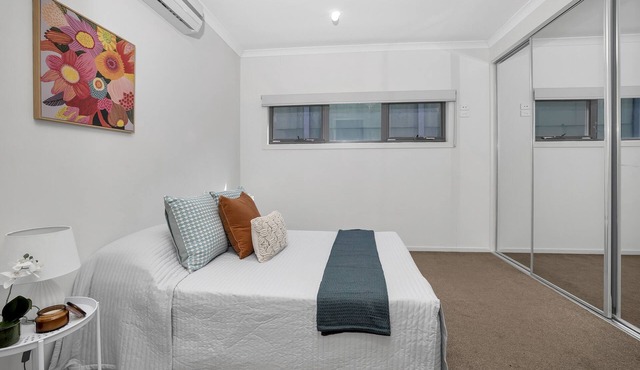 2Bedroom Tranquil Townhouse CLOSE TO CITY AND AIRPORT