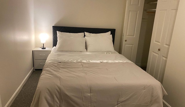 2beds 1 sofa bed, free-parking,fenced,near Washington DC,private