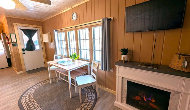 2BR 1BA Cabin #2 @ Riverside Point Resort