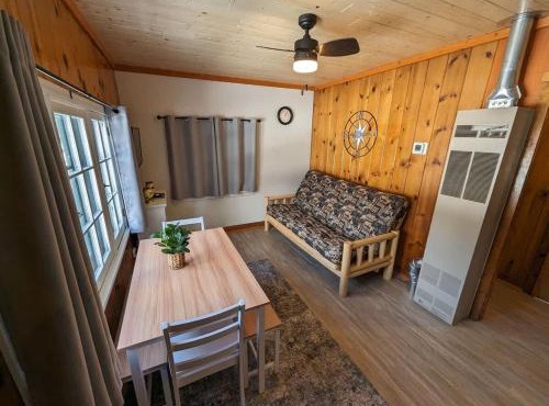 2BR 1BA Cabin #3 Riverside Point Resort