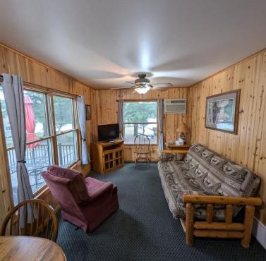2BR 1BA Cabin #7 Riverside Point Resort