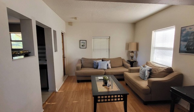 2BR 1BA Condo in Roosevelt Row Arts District